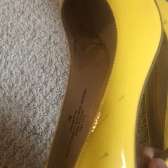 Yellow patent leather heels 7 Nine West - Picture 5 of 5
